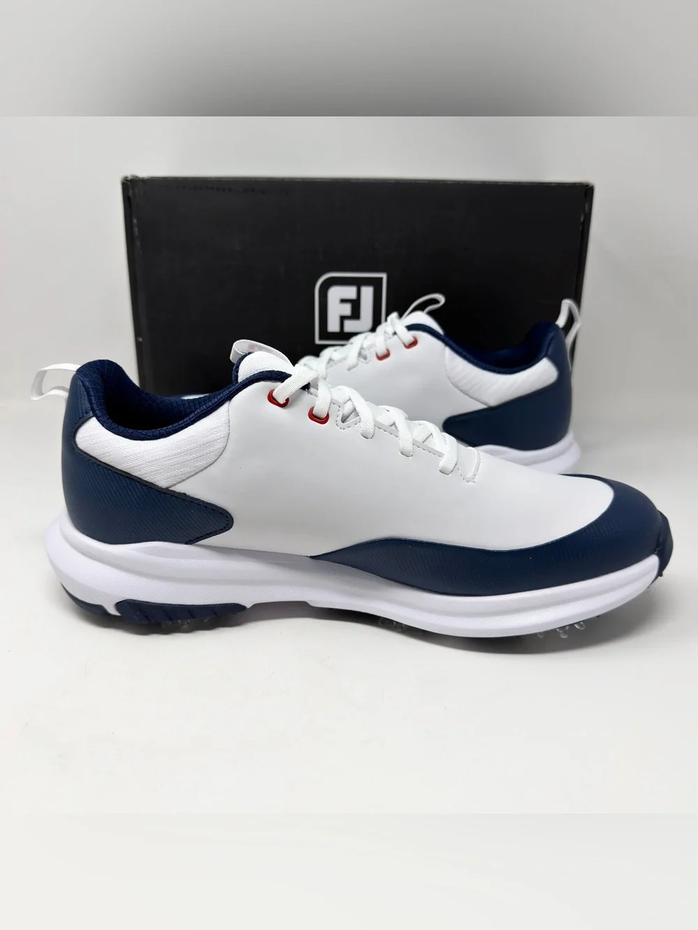 FootJoy tour rival